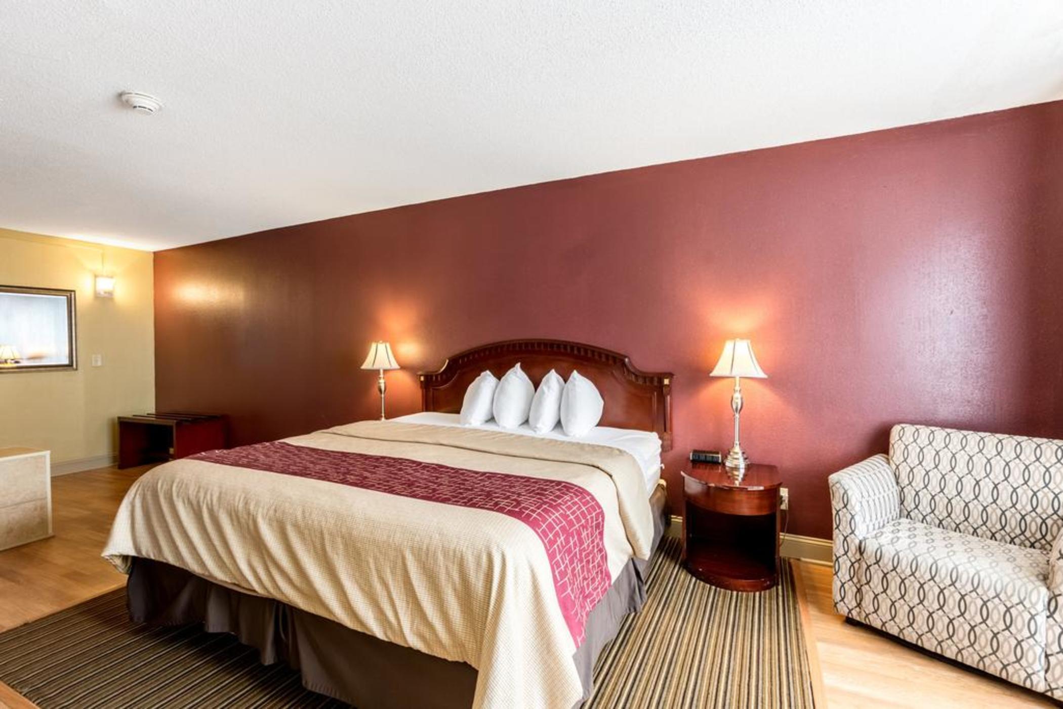 Days Inn & Suites By Wyndham Norton Shores Muskegon Muskegon Heights Экстерьер фото